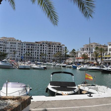 Apartamento En Marina Puerto De La Duquesa Кастильо-де-Сабинильяс Экстерьер фото