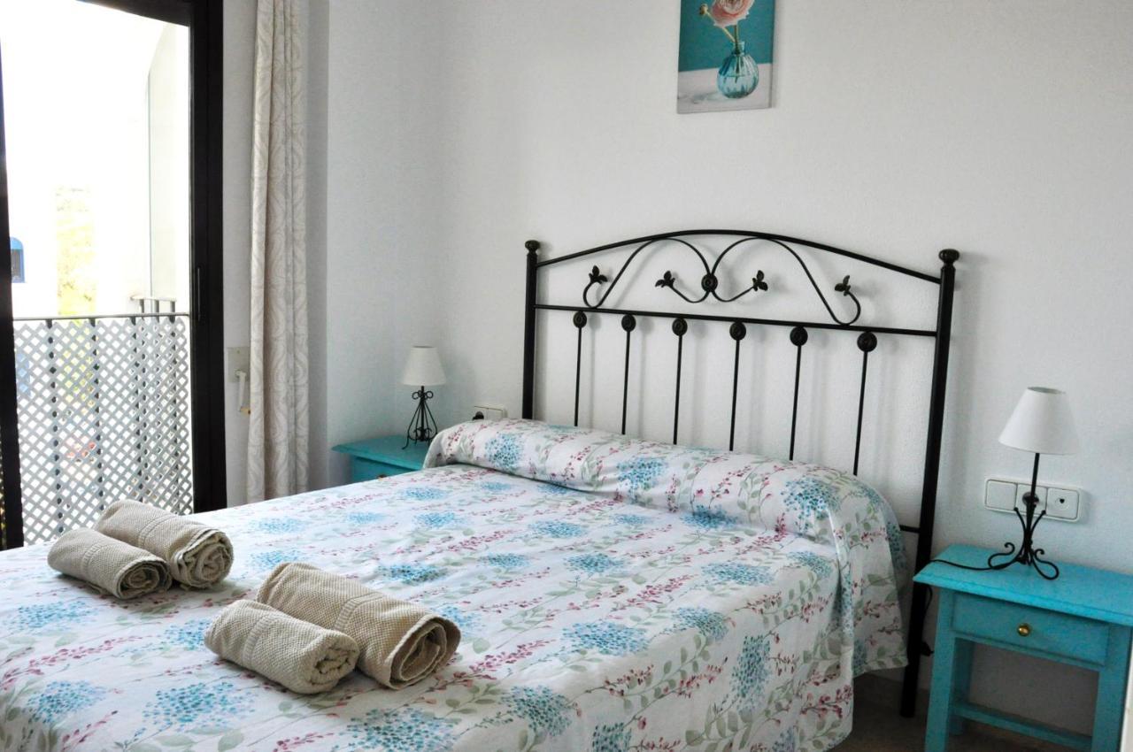 Apartamento En Marina Puerto De La Duquesa Кастильо-де-Сабинильяс Экстерьер фото